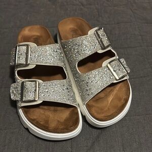 Corks sparkling sandals never wore